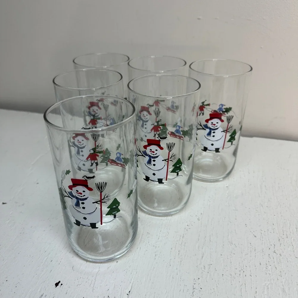 Pfaltzgraff Snow Village‎ Snowman Holiday Glasses Set 6 of 17oz Winter Sledding